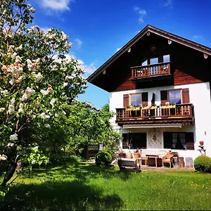 Frühstückspension Neu Am Passionstheater